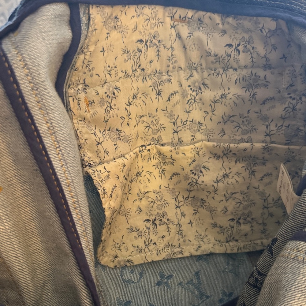 Patchwork Denim LV Monogram capris - image 11